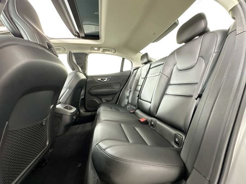 Used 2025 Volvo S60 B5 Core image 22