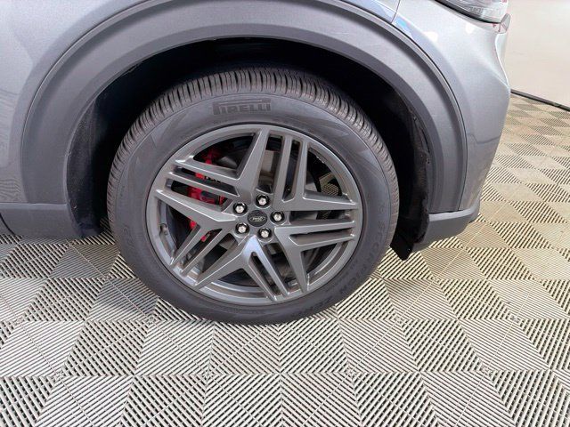 Used 2025 Ford Explorer ST-Line w/ Premium Package RWD image 17