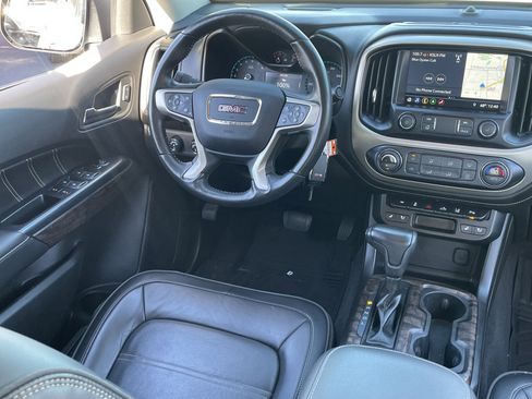 Used 2021 GMC Canyon Denali image 12