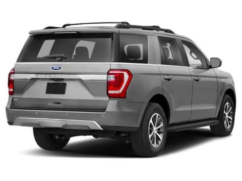 Used 2018 Ford Expedition Platinum RWD image 3