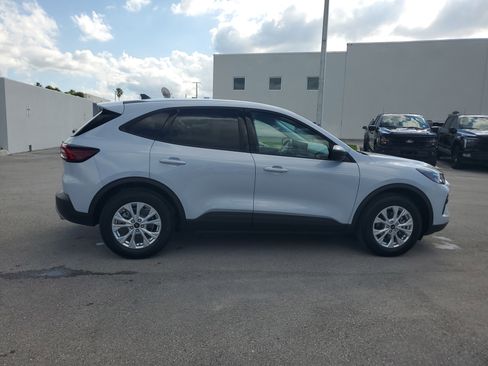 Used 2025 Ford Escape Active w/ Tech Pack #1 image 4