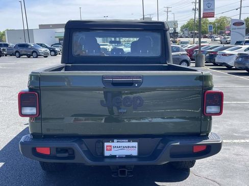 Used 2021 Jeep Gladiator Sport AWD/4WD image 5