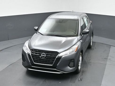 Used 2024 Nissan Kicks S image 28