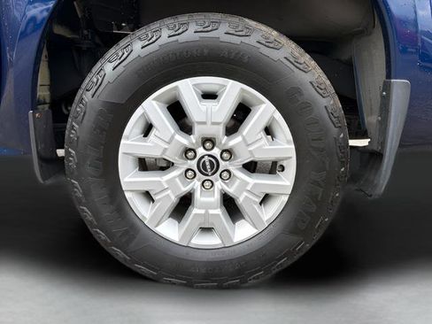 Used 2022 Nissan Frontier SV RWD image 8