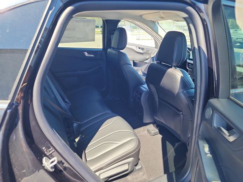 New 2025 Ford Escape SE w/ PHEV Premium Package image 17