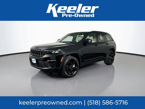 Used 2023 Jeep Grand Cherokee Limited w/ Black Appearance Package AWD/4WD image 1