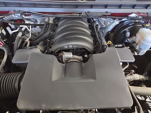 Used 2018 Chevrolet Silverado 1500 LT w/ All Star Edition image 42