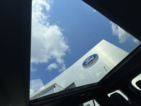 New 2026 Ford Explorer Platinum RWD image 25