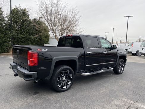 Used 2018 Chevrolet Silverado 1500 LTZ Z71 w/ LTZ Plus Package image 9