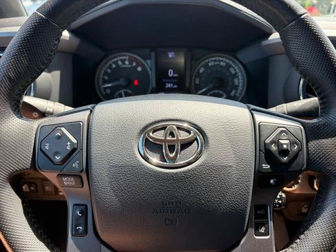 Used 2020 Toyota Tacoma TRD Pro AWD/4WD image 15