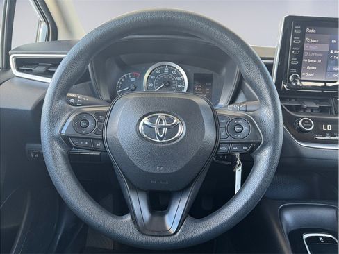 Used 2021 Toyota Corolla LE FWD image 12