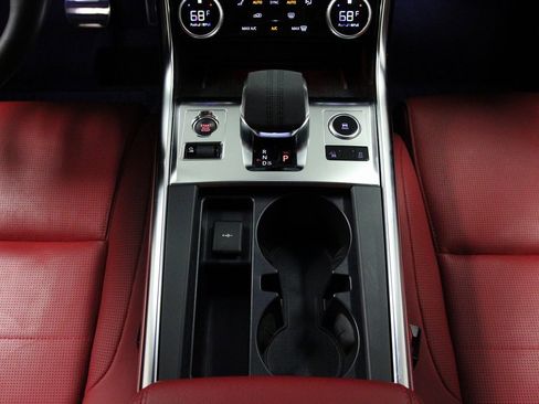 Used 2024 Jaguar XF R-Dynamic SE image 16