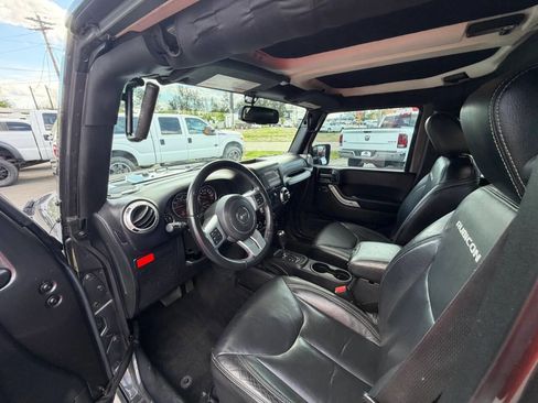 Used 2016 Jeep Wrangler Unlimited Rubicon image 15