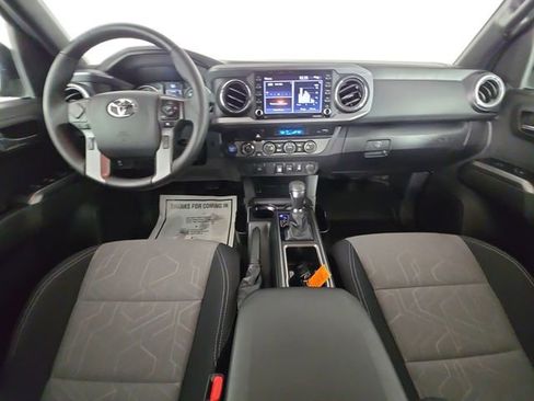 Used 2023 Toyota Tacoma TRD Sport image 10