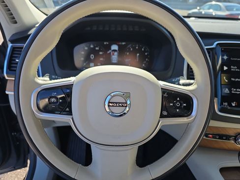 Used 2021 Volvo XC90 T6 Momentum w/ Advanced Package image 25