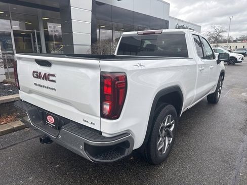 New 2026 GMC Sierra 1500 SLE w/ Preferred Package image 10