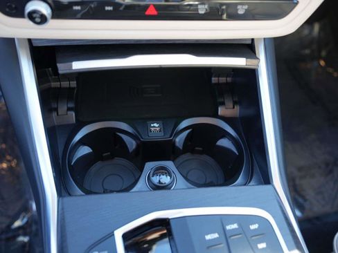 Used 2025 BMW i4 eDrive40 w/ Premium Package image 20