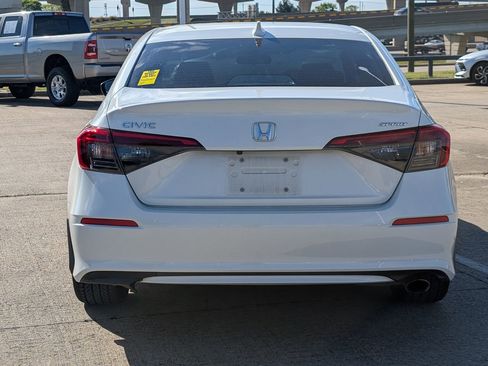 Used 2024 Honda Civic Sport image 5