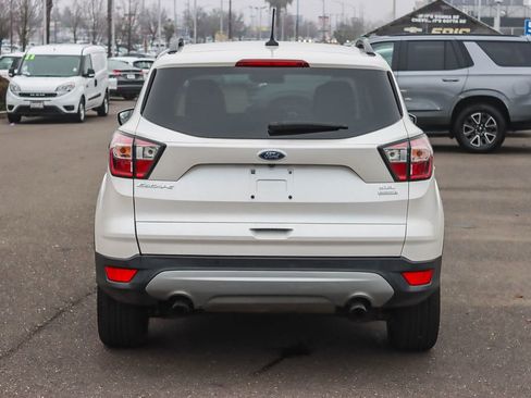 Used 2018 Ford Escape SEL image 3