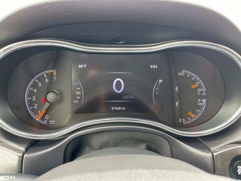 Certified 2018 Jeep Grand Cherokee Altitude RWD image 39