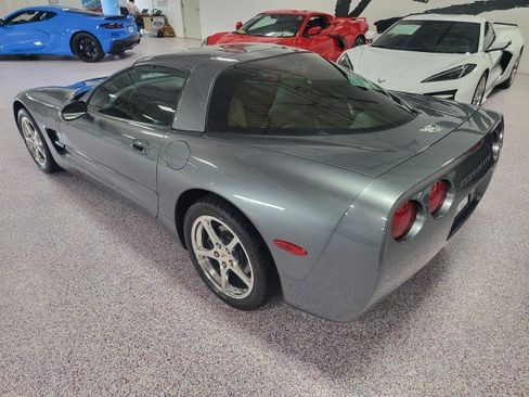 Used 2003 Chevrolet Corvette Coupe RWD image 4
