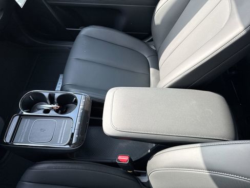New 2026 Hyundai Ioniq 5 SEL image 23