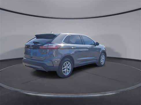 Used 2022 Ford Edge SEL w/ Convenience Package image 8