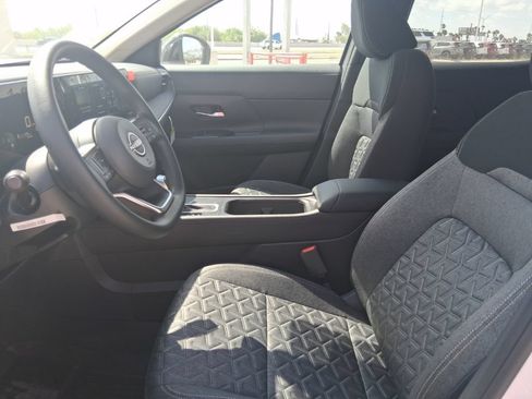 Certified 2026 Nissan Kicks SV w/ Cold Weather Package FWD image 23