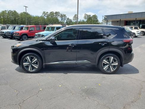 Certified 2023 Nissan Rogue SL w/ SL Premium Package FWD image 8