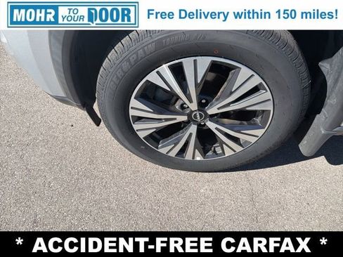 Used 2022 Nissan Rogue SV image 9