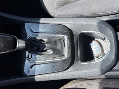 Used 2019 Hyundai Ioniq Blue FWD image 28