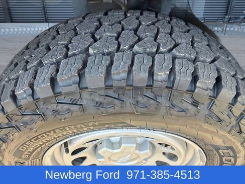 Used 2024 Chevrolet Silverado 1500 W/T w/ Z71 Off-Road Package AWD/4WD image 9