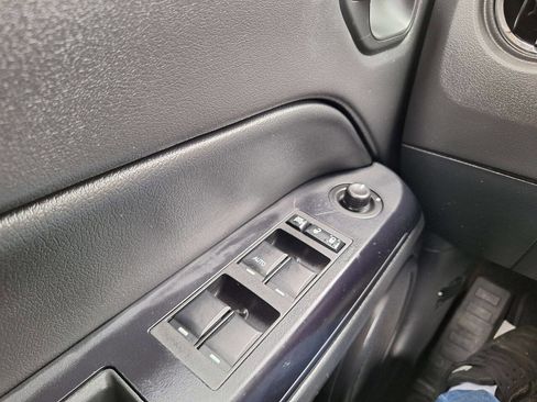 Used 2016 Jeep Patriot Sport w/ Power Value Group image 17