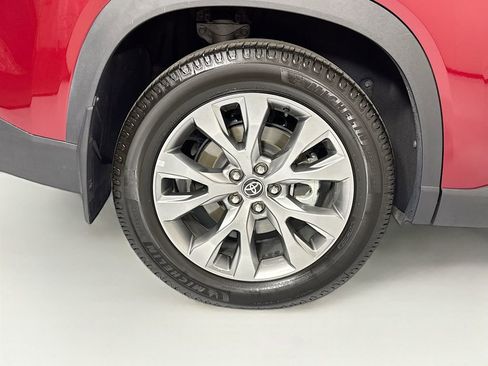 Used 2024 Toyota Grand Highlander FWD image 33