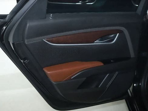 Used 2016 Cadillac XTS Luxury w/ Driver Awareness Package image 13