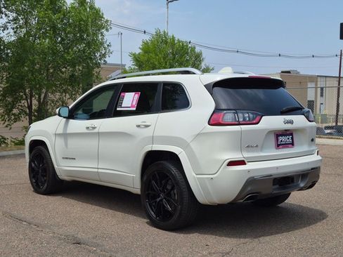 Used 2019 Jeep Cherokee Overland w/ Technology Group AWD/4WD image 7