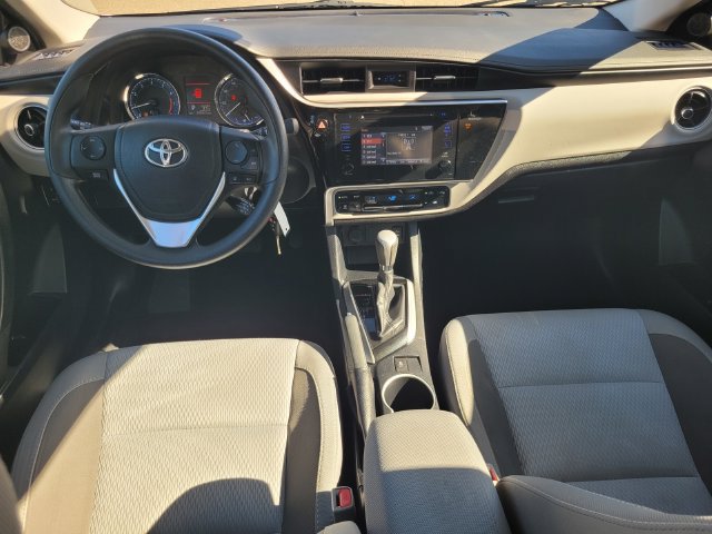 Used 2017 Toyota Corolla LE FWD image 14