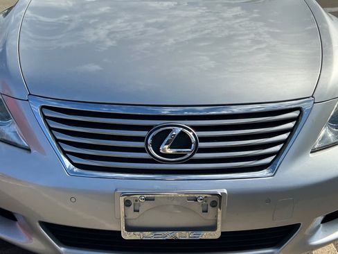 Used 2011 Lexus LS 460 w/ Luxury Value Edition RWD image 12