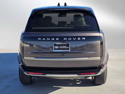 New 2026 Land Rover Range Rover SE image 4