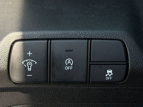 Used 2024 Hyundai Elantra SE FWD image 22