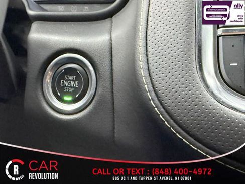 Used 2024 GMC Yukon XL SLT image 21