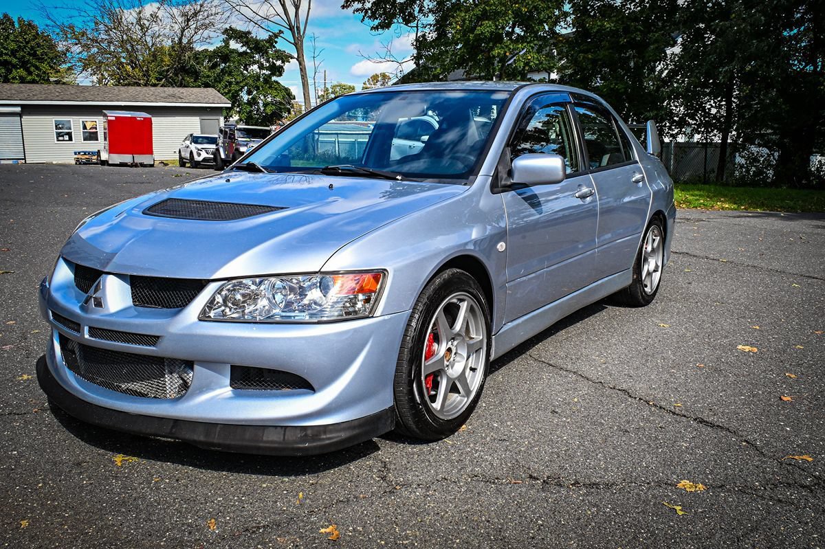 Used 2005 Mitsubishi Lancer Evolution AWD/4WD image 8