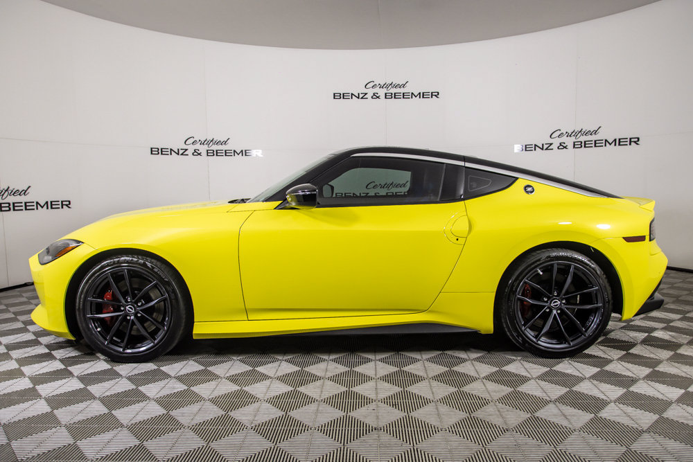 Used 2024 Nissan Z Performance w/ Floor Mat Package RWD image 13