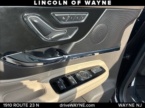 Certified 2023 Lincoln Corsair AWD w/ Equipment Group 101A image 14