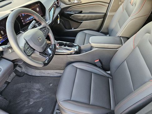 New 2026 Chevrolet Trax RS w/ Sunroof Package FWD image 15