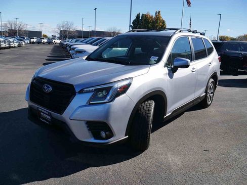 Used 2022 Subaru Forester Premium w/ Popular Package #1 image 6