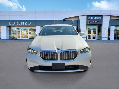 Used 2024 BMW 530i xDrive w/ Premium Package image 2