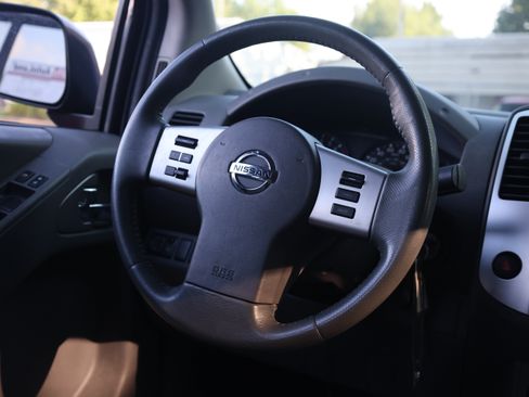 Used 2019 Nissan Frontier SV w/ Value Truck Package RWD image 8