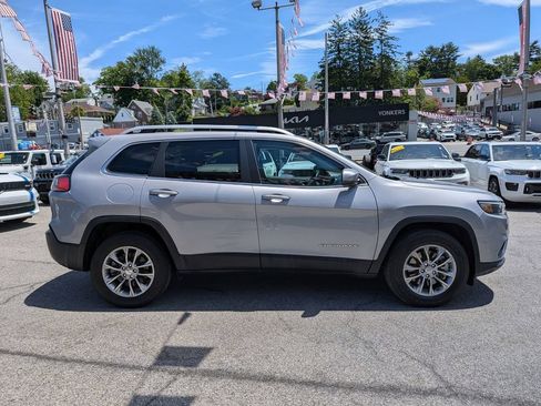 Used 2021 Jeep Cherokee Latitude Lux w/ Sun & Sound Group AWD/4WD image 5