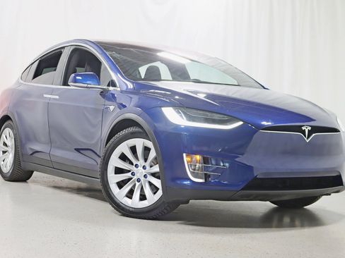 Used 2018 Tesla Model X 75D image 7